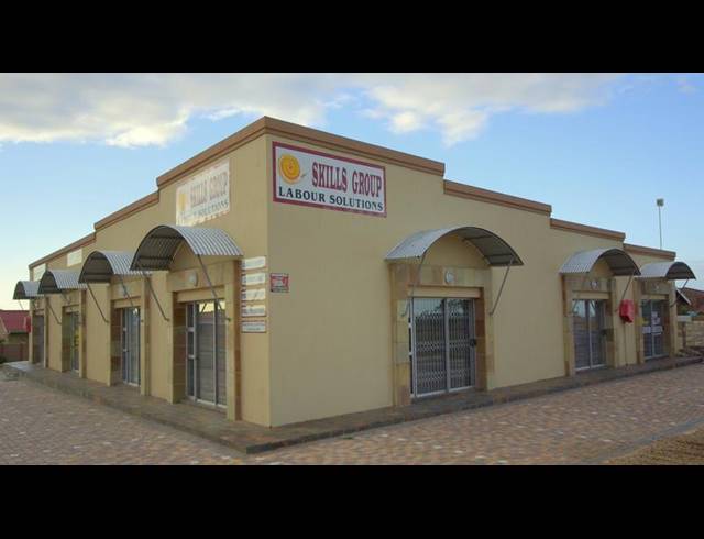 BUSINESS FOR SALE IN JEFFREYS BAY CENTRAL